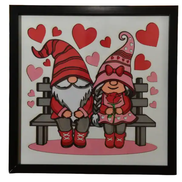Tableau décoratif en papier multicouches représentant deux gnomes de Saint‑Valentin, fabriqué en atelier à Genève