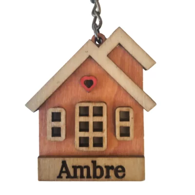 Porte‑clé maison personnalisé gravure & découpe laser Genève Porte‑clé bois maison gravé prénom Ambre, peint/verni, personnalisable en ligne