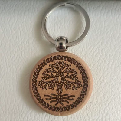 Porte‑clé bois rond gravé arbre de vie style celte personnalisable en ligne